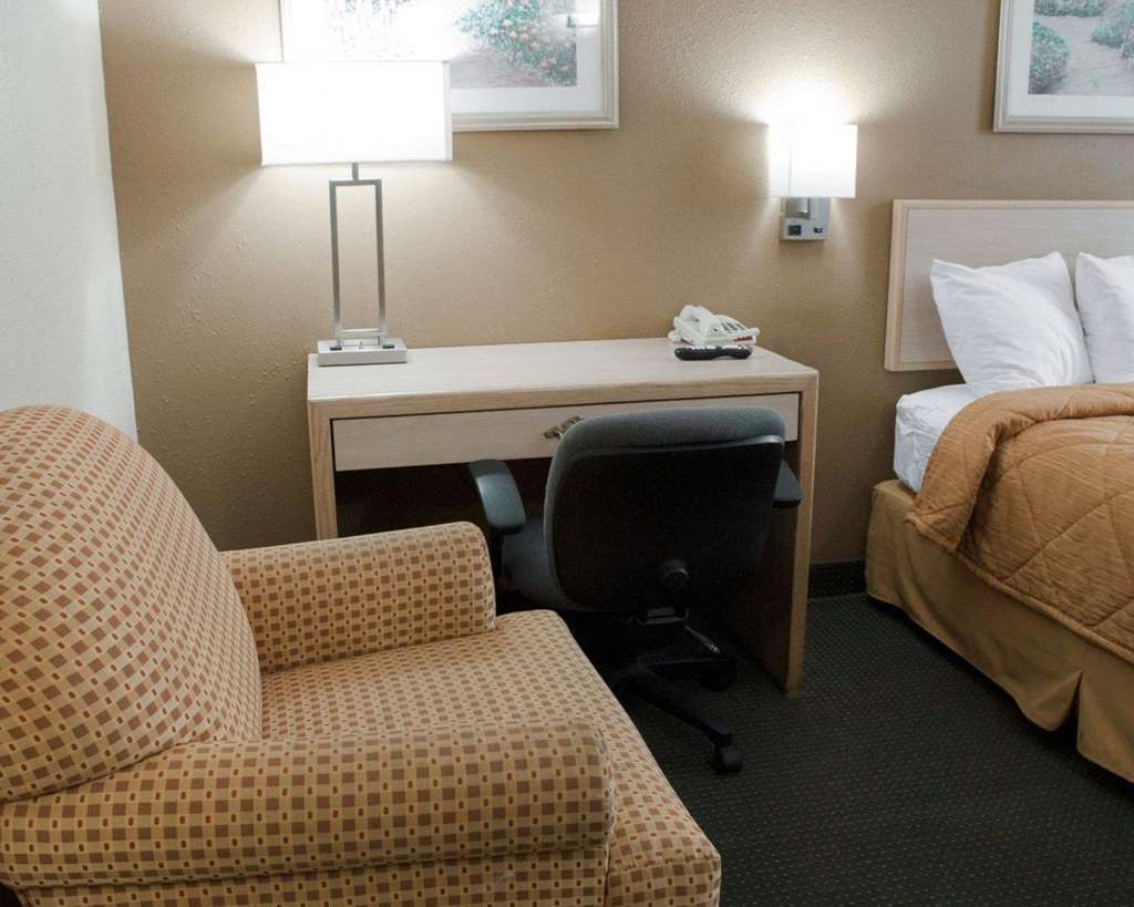 Quality Inn Near Six Flags St. Louis Pacific Δωμάτιο φωτογραφία